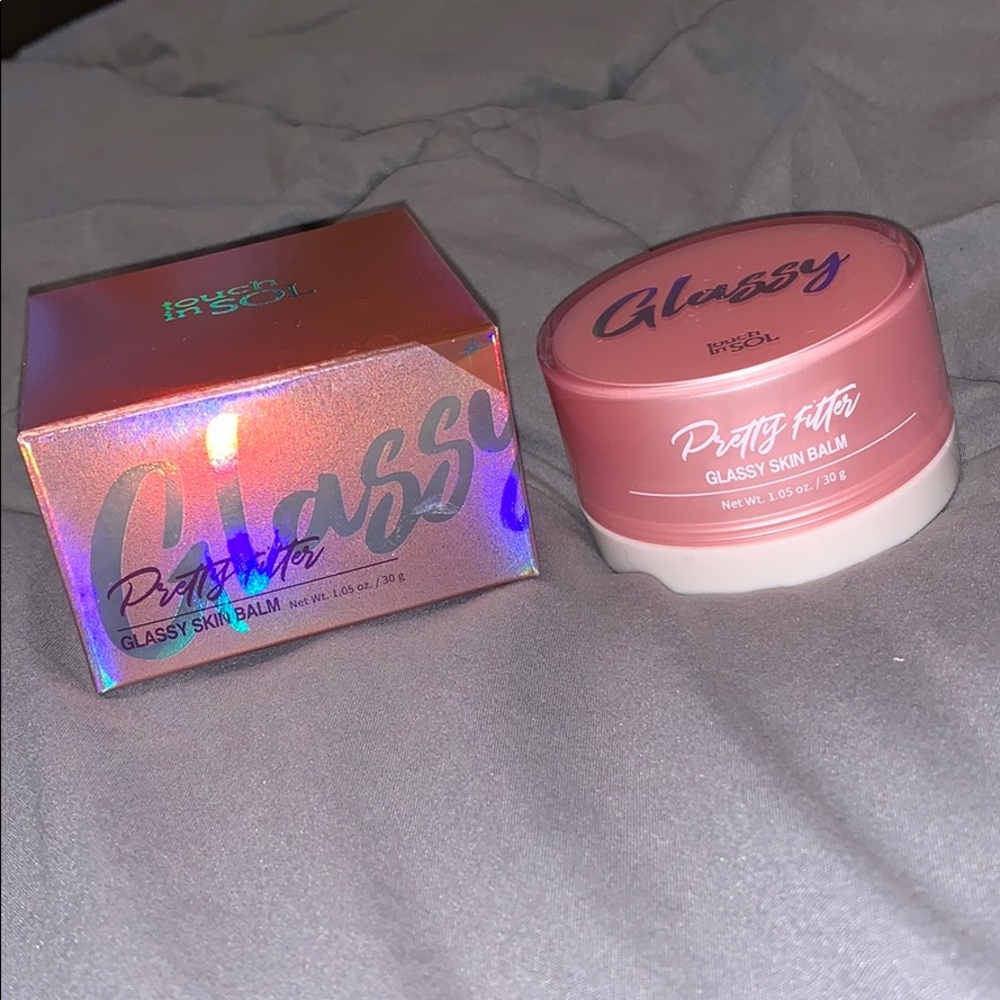 Touch in SOL pretty filter skin balm